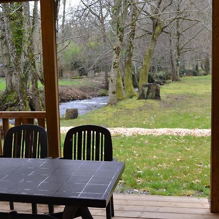 Chalets Au Bord De L'Eau Caudebronde Eksteriør billede